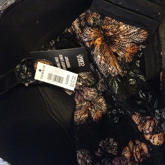 Torrid Lightly Lined Wire-Free Lace Floral Bra 44DDD - Picture 6 of 6